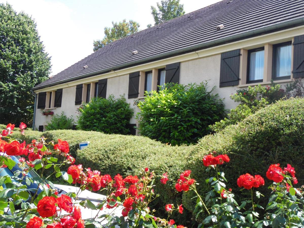 Kyriad Epernay Bagian luar foto